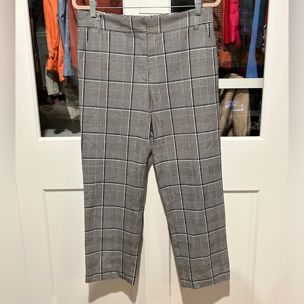 Velvet brand Women’s Black and White Patterned Pants
